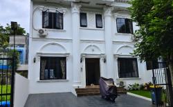 Villa sentul city sewa harian kolam renang rooftop