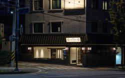 Suwon Haenggung-dong Revora Hotel by Anook