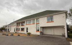 Howard Johnson by Wyndham Brampton