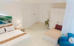  Villa Portofino. Beach house