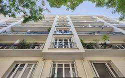 Bright Modern Studio near the Seine Paris 16