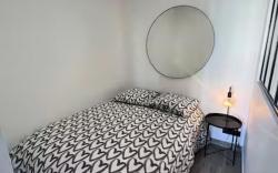 Riviera Escape - Stylish 1BR Near Beach & Old Town