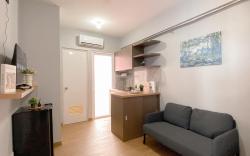 Trendy 2BR at Apt Green Pramuka City By Travelio