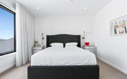 Deluxe 4-Bed Home with Pool & Fire Pit