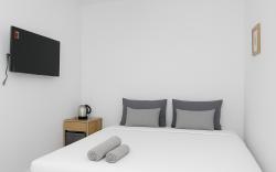 Sis Roomstay with Sea View