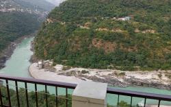 Krishna Hotel & Restaurant 