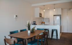 Central 1-Bed with Balcony, Rooftop BBQ & Parking