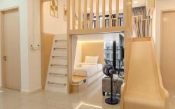 D'Pristine Kid Slide | 5 Pax | 5 min walk Legoland