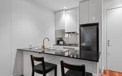 Stylish and Spacious 2-Bed Apartment Melbourne