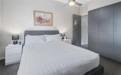 Convenient Bayside Living at the Edge of the City