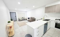 Stylish 2BR Retreat Near UC  Belconnen Mall