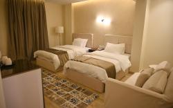 Pyramids wonders hotel 