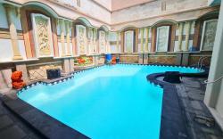 Entire Home 5BR  Puncak Dieng Home w Driver's Room