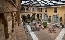 Alcazar De La Reina Hotel