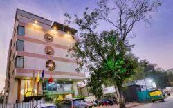 Hotel Amrit Residency