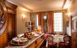 Suites Torre Dell Orologio