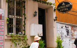 La Pazza Suites
