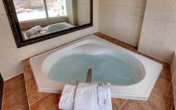 Niagara Fallsview Hotel Suites By IHG