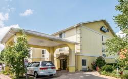 Days Inn by Wyndham Kansas City International Airport