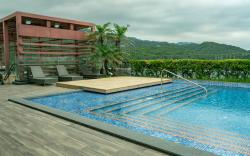 嶼光嵐山-無邊際泳池海景溫泉民宿