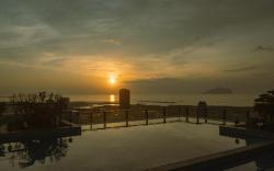 嶼光嵐山-無邊際泳池海景溫泉民宿