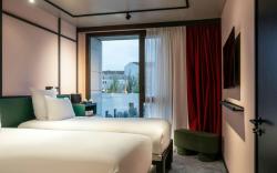 TRIBE Lyon Croix Rousse