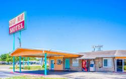 Gulfway Motel By OYO Near Airport I 37 