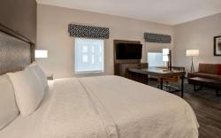 Hampton Inn & Suites San Antonio Riverwalk
