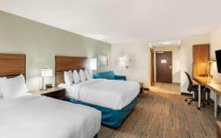 MainStay Suites Lancaster Dallas South