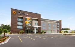La Quinta Inn & Suites by Wyndham Brunswick/Golden Isles