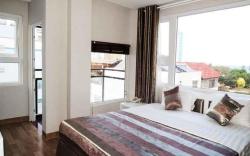 Van Nam Hotel Nha Trang