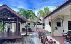 Dhania Cenang Beach Resort.