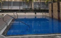 Favila Condotel - 150 Newport Boulevard
