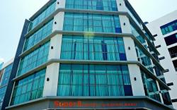 Super 8 Hotel @ Bayan Baru