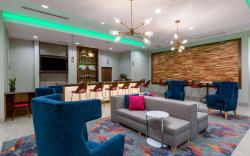 La Quinta by Wyndham Altoona Des Moines
