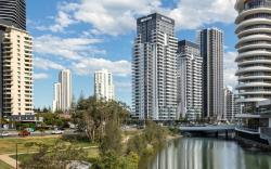 Meriton Suites Broadbeach