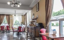 Super 8 by Wyndham Pembroke