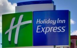 Holiday Inn Express & Suites Joplin Southeast