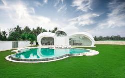 The Cloud - Unique Three-bedroom Villa