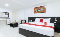 RedDoorz Plus @ Evangelista Street Makati