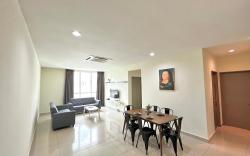 Mona Lisa in Zetapark above Setapak Centrall Mall