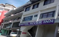 Hotel River Inn