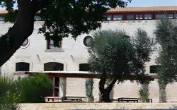 Victor Country Hotel
