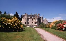 Glengarry Castle Hotel