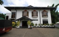 OYO 272 Garden Beach