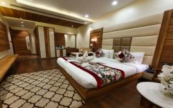 Hotel Makhan Residency