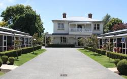 Merivale Manor