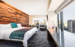 W Seattle
