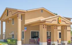 Super 8 by Wyndham Temple S. General Bruce