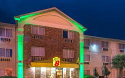 Super 8 By Wyndham Waco University Area